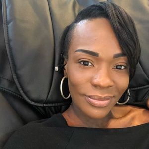 Meet your Posher, Tinesha